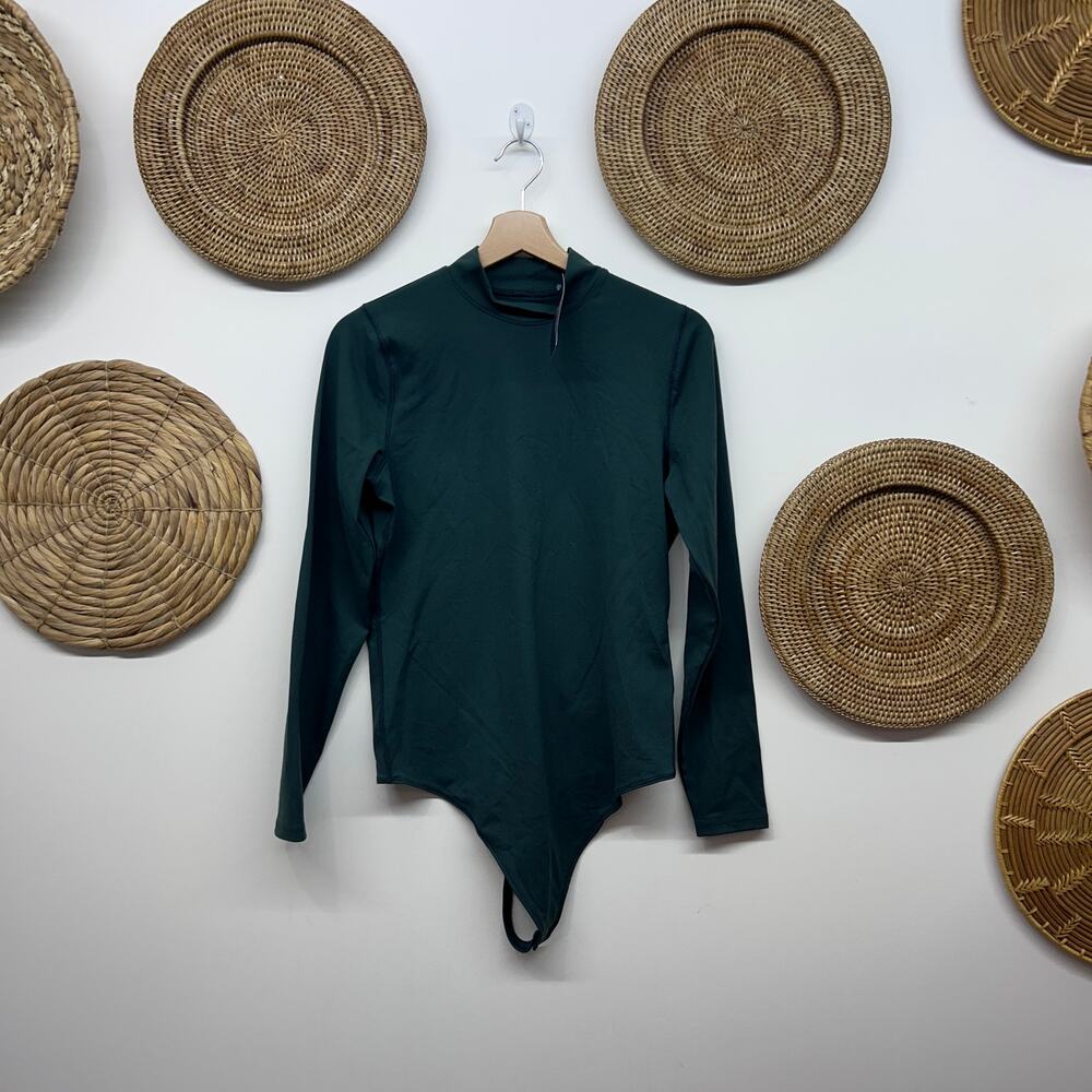 NEW Abercrombie Green Long Sleeve Bodysuit Large Mock Neck Minimalist Layering